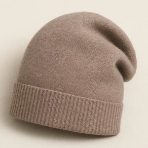 Cashmere Blend Solid Color Slouchy Beanie for Luxury Comfort